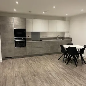  Apartment Luxurious 2 Bedroom United Kingdom