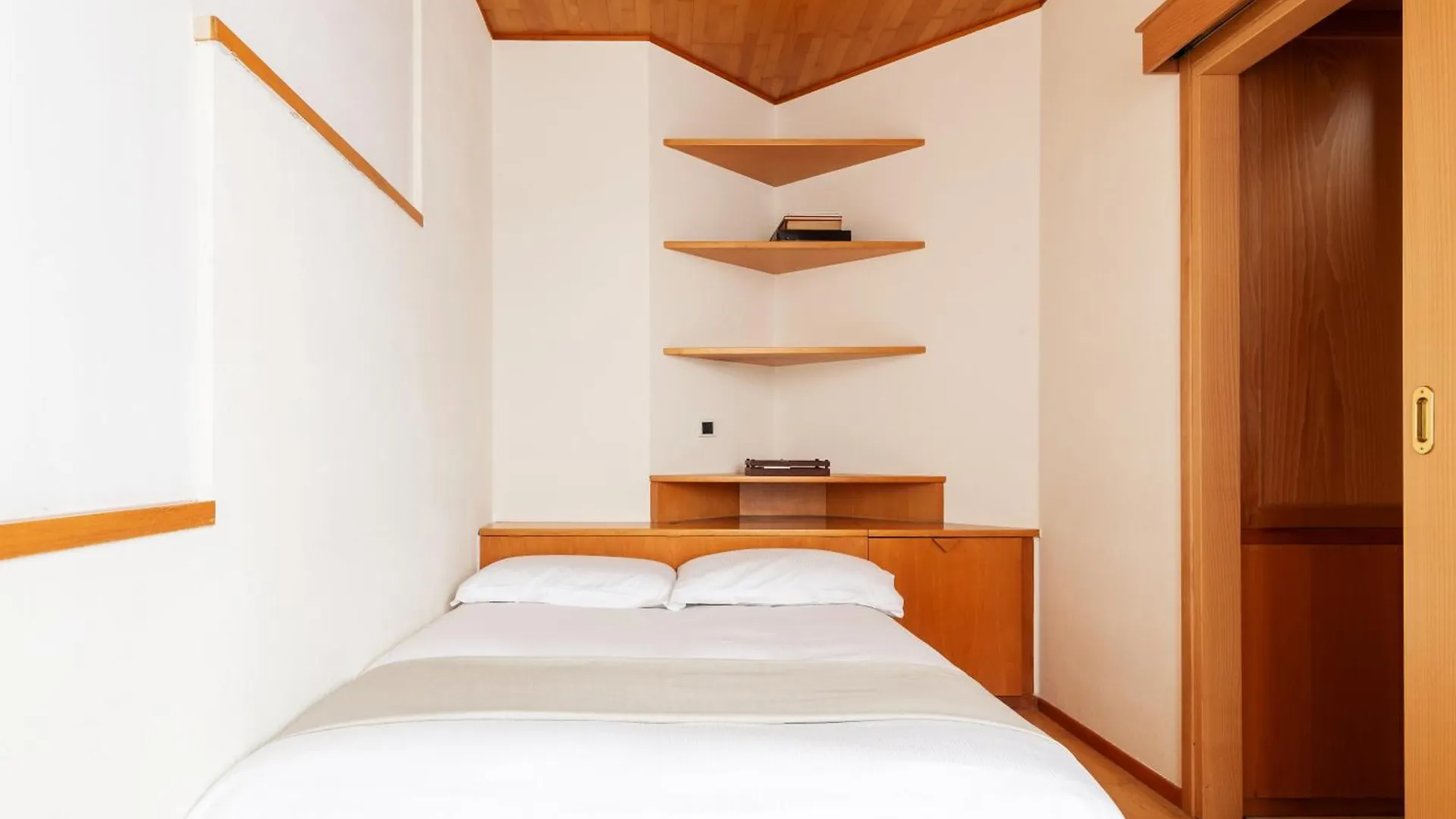 Bilocale Mico - City Life Apartment Milan Italy